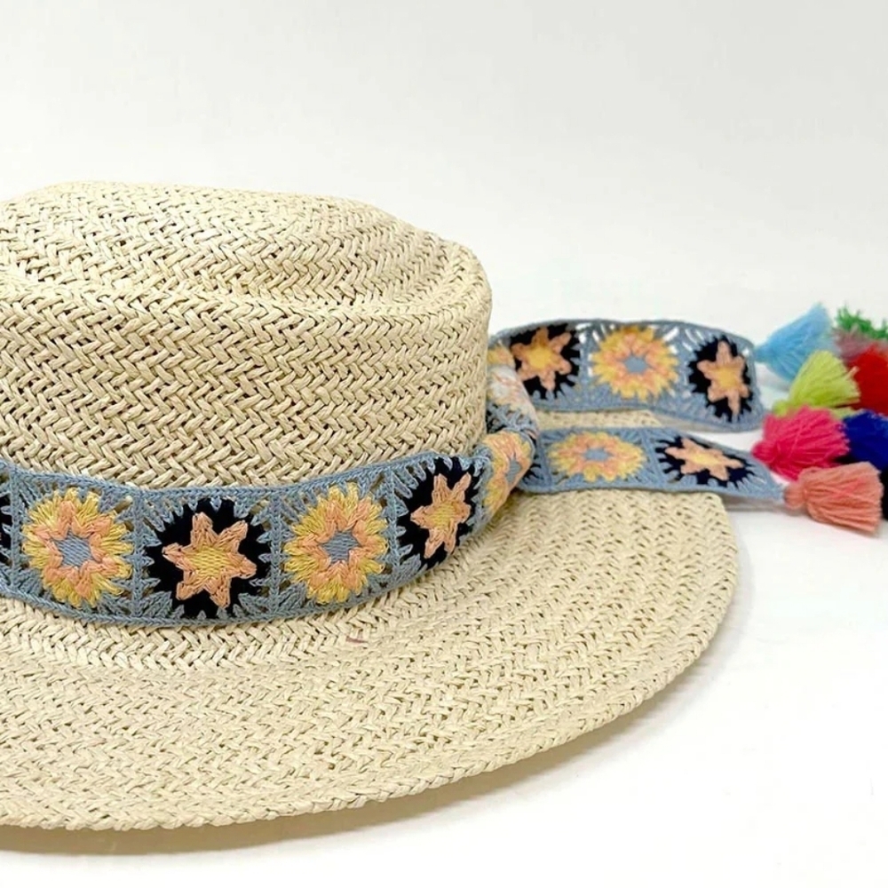 NWOT Vibrant Hat Tassle